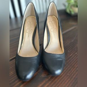 Black Jessica Simpson Pumps